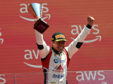 NOEL LEÓN CONQUISTA SU PRIMERA FEATURE RACE EN HUNGRÍA